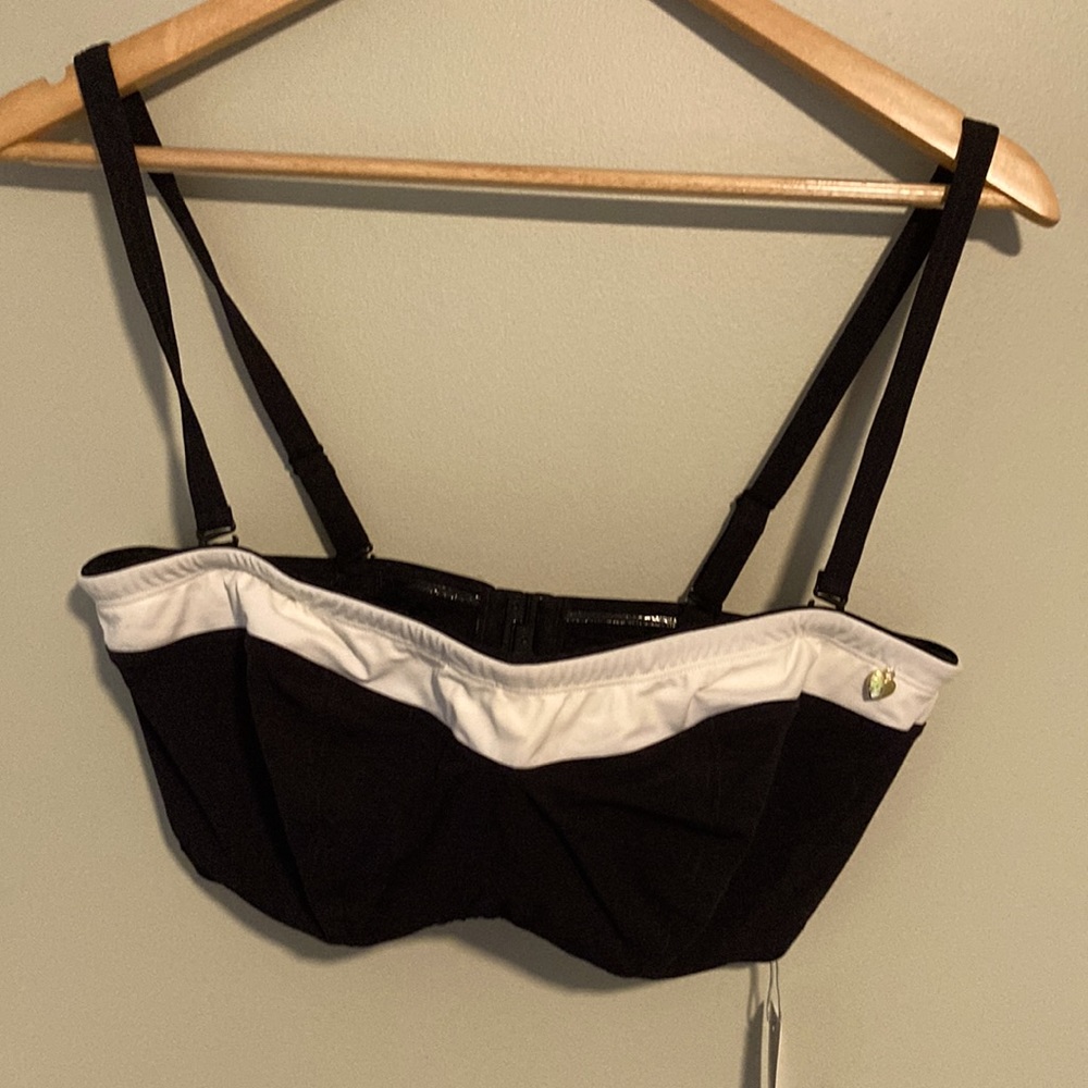 Brand new Freya  bandeau bikini top 34FF